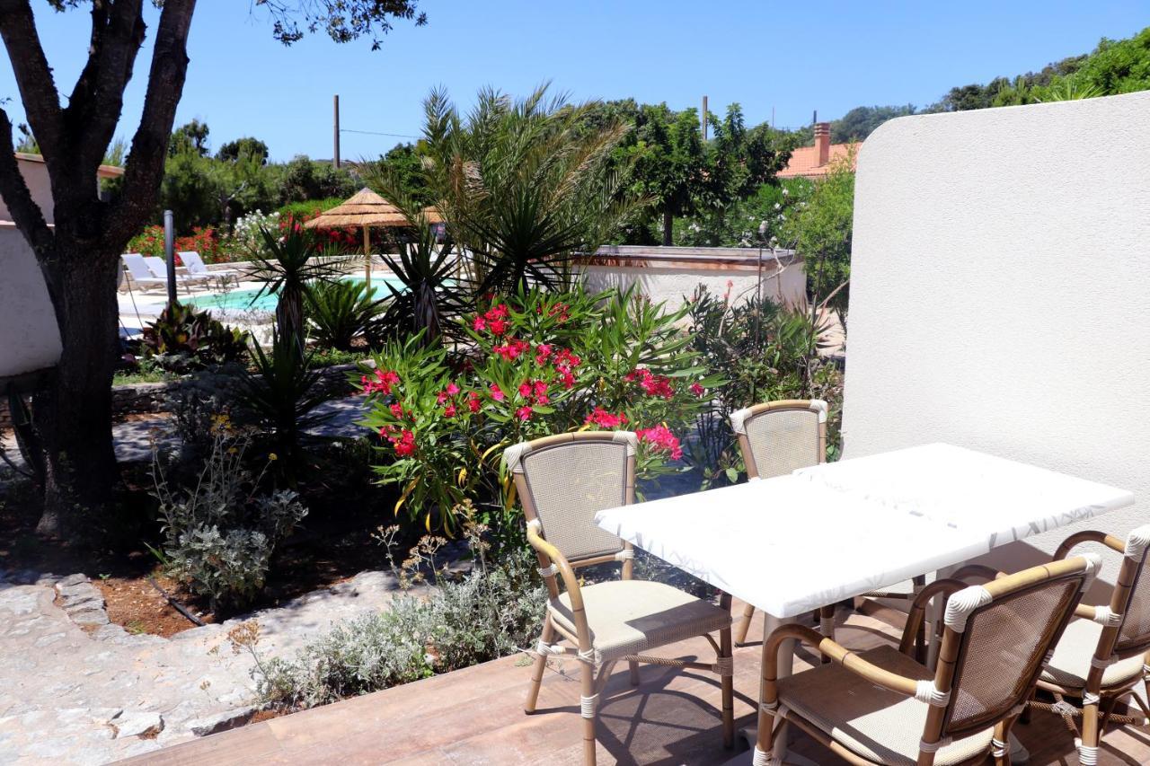 Hotel Padolo Bonifacio  Buitenkant foto