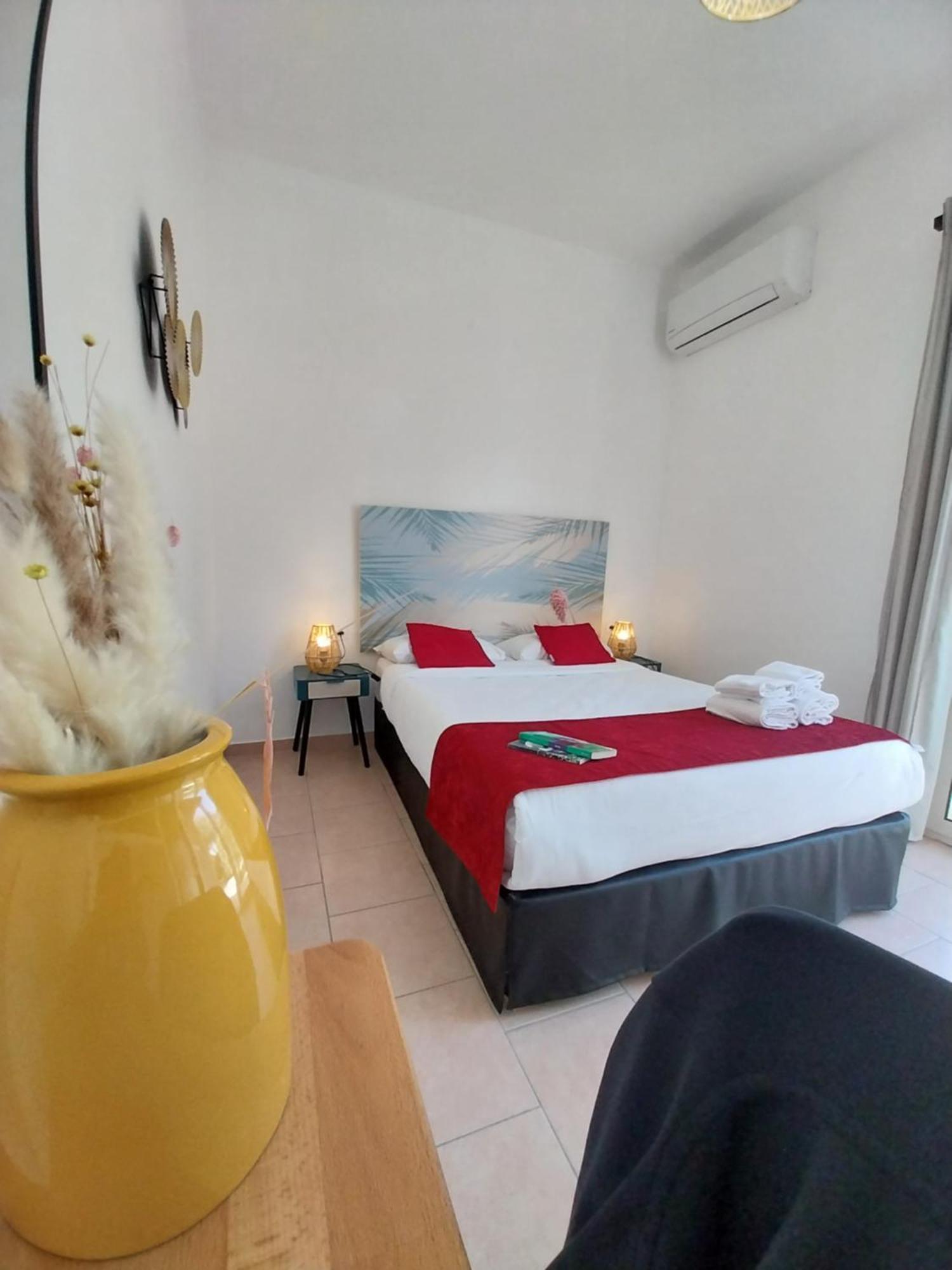 Hotel Padolo Bonifacio  Buitenkant foto