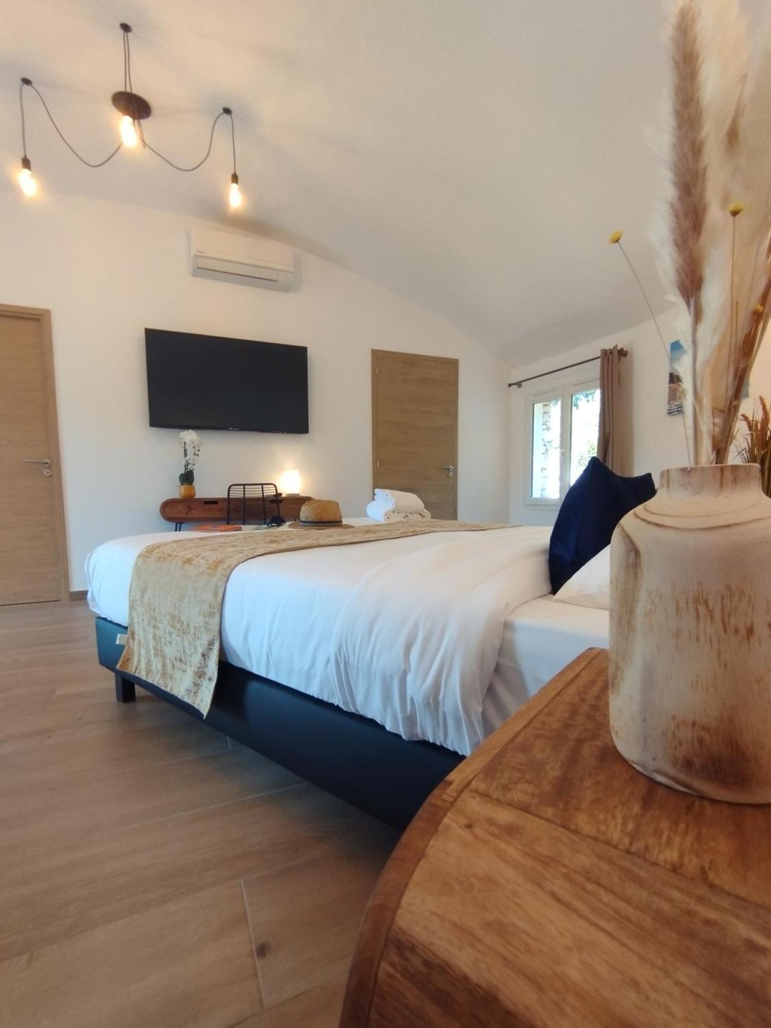 Hotel Padolo Bonifacio  Buitenkant foto